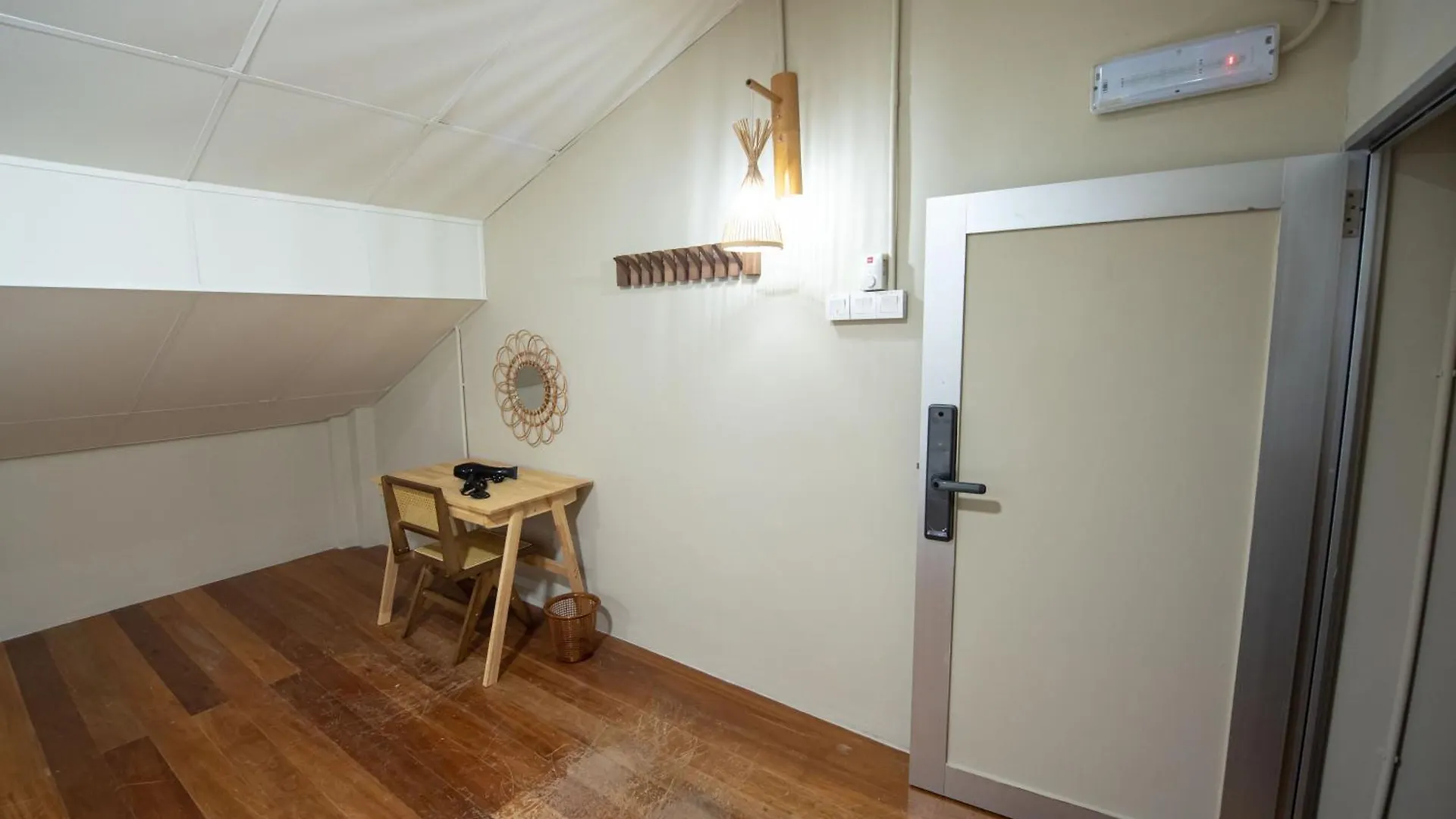 Deluma - Lebuh Melayu 4 Bedroom Τζωρτζ Τάουν 0*,